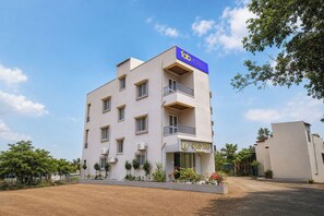 Exterior - Fabhotel Ojas Inn (Pune)