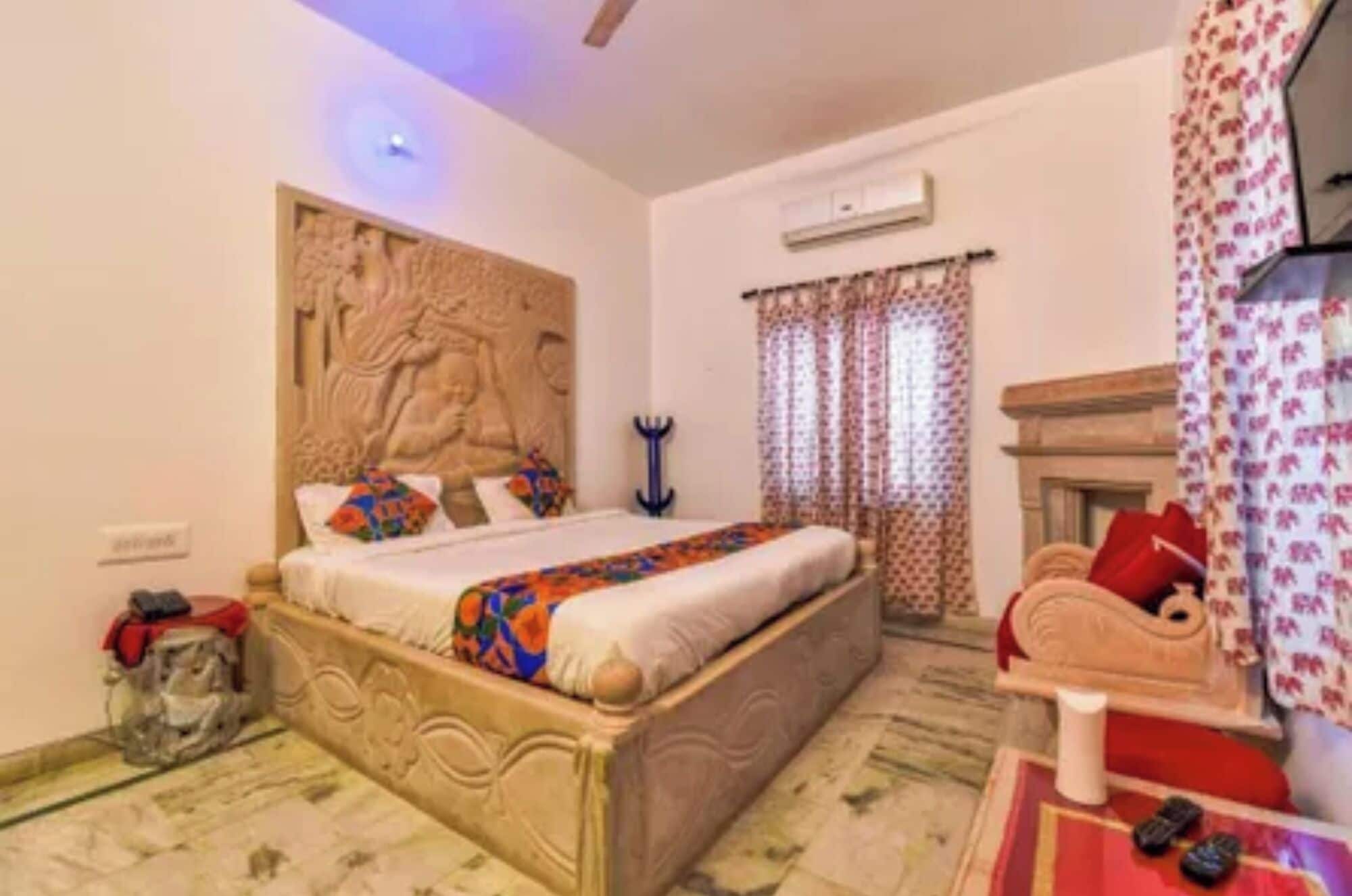 Premium Room | Egyptian cotton sheets, premium bedding, in-room safe, desk