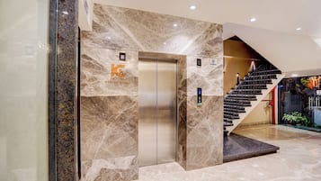 Elevator