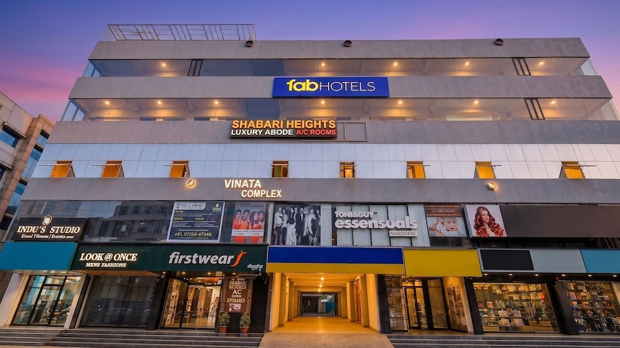 FabHotel Shabari Heights - Nr. Ameerpet Metro Station and South India Shopping Mall Textile & Jewellery - Ameerpet