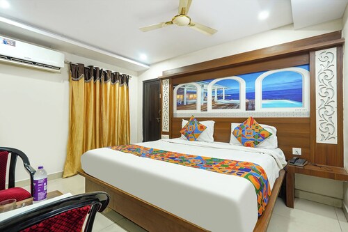 Fabhotel Sitara Grand - Nr Jagadamba Junction