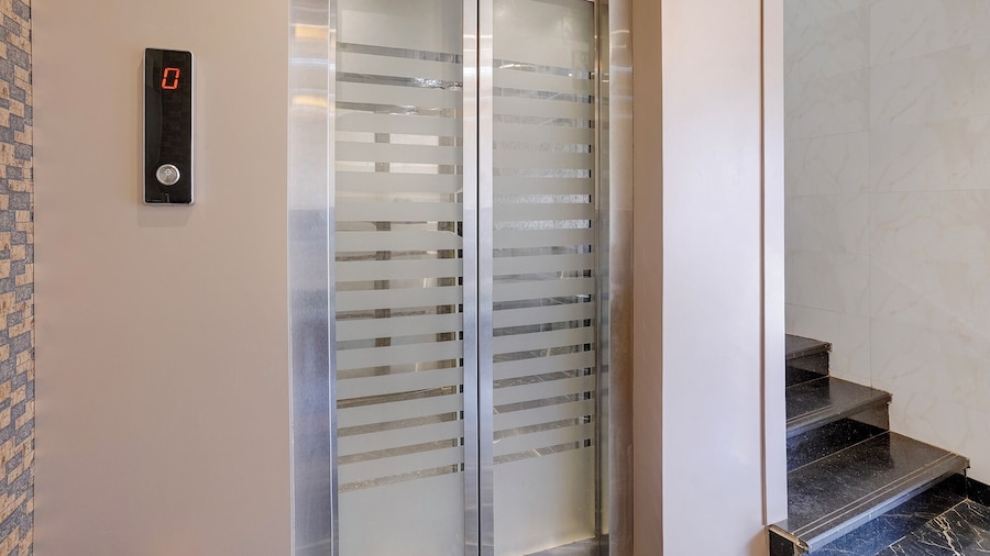 Fabhotel Zillion Executive