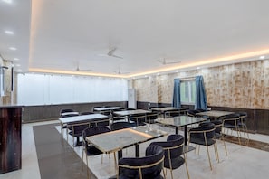 House | Dining