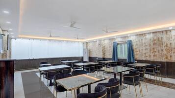 House | Dining