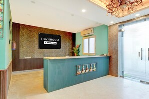 House | Reception