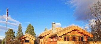 Cabane en bois avec vue sur les hautes terres prĂšs de RĂžros