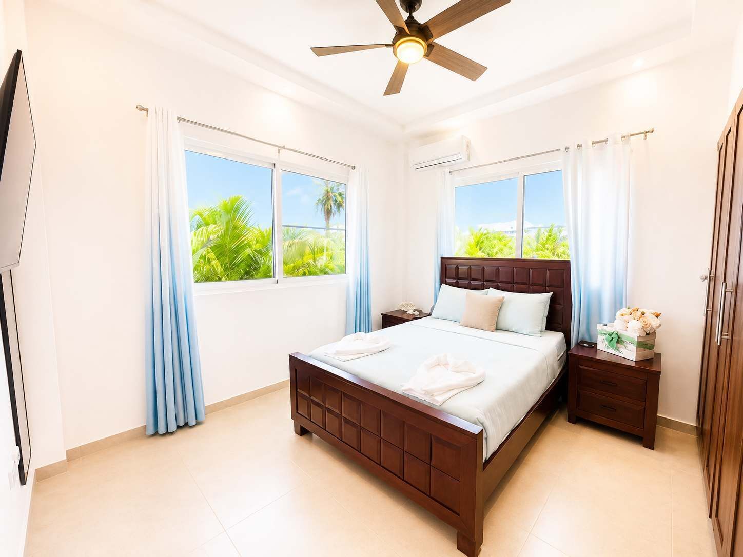 3 bedrooms, iron/ironing board, WiFi, bed sheets
