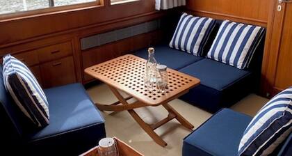 Charming yacht classic in the Rheingau