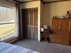 1 bedroom, iron/ironing board, WiFi, bed sheets - Swimming Pool, Views, Studio suite in beautiful Brian Head, Utah (Brian Head)