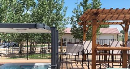 Resort Style Family Fun with Guest House