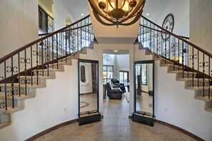 Interior - Resort Style Family Fun with Guest House (Brighton)