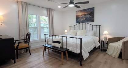 Modern Historic Family Retreat House in Downtown Tupelo