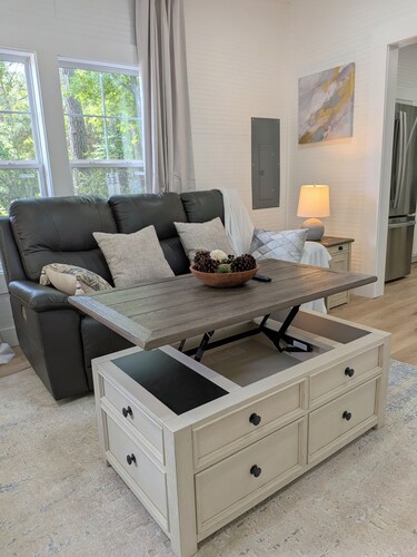 Modern Historic Family Retreat House in Downtown Tupelo
