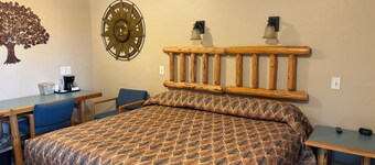 Glacier Highland Motel