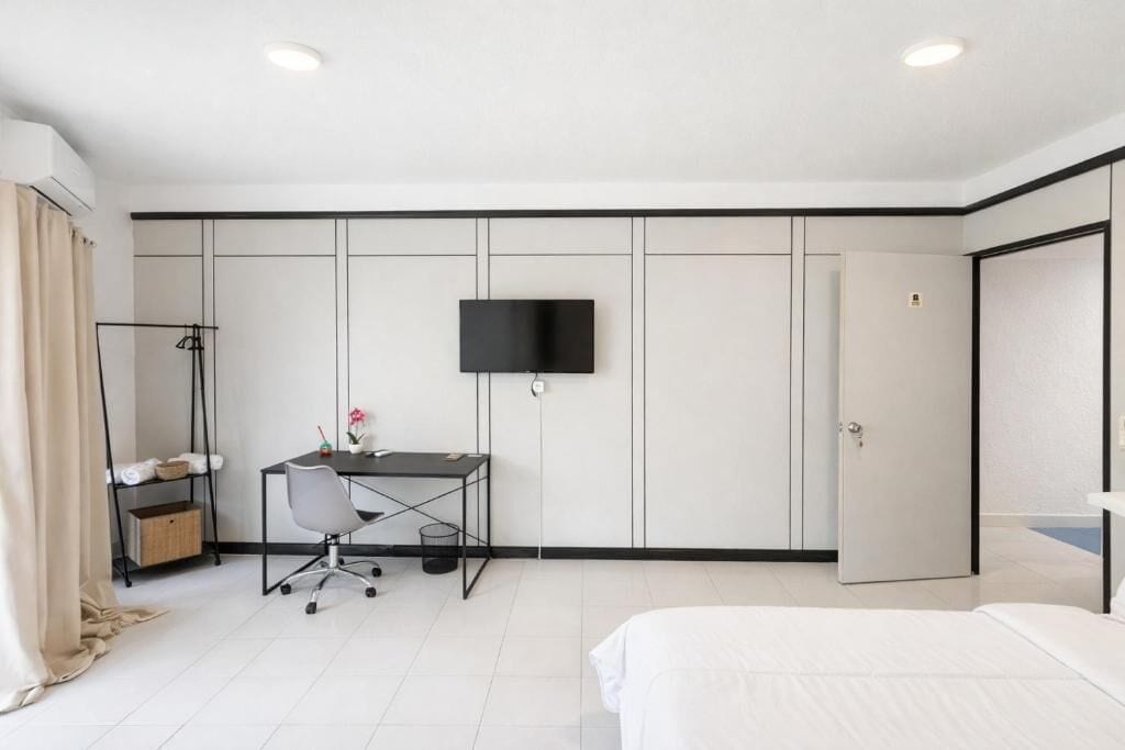 Habitació doble estàndard, vistes a la ciutat | Escriptori, espai de treball apte per a portàtils i wifi gratuïta 