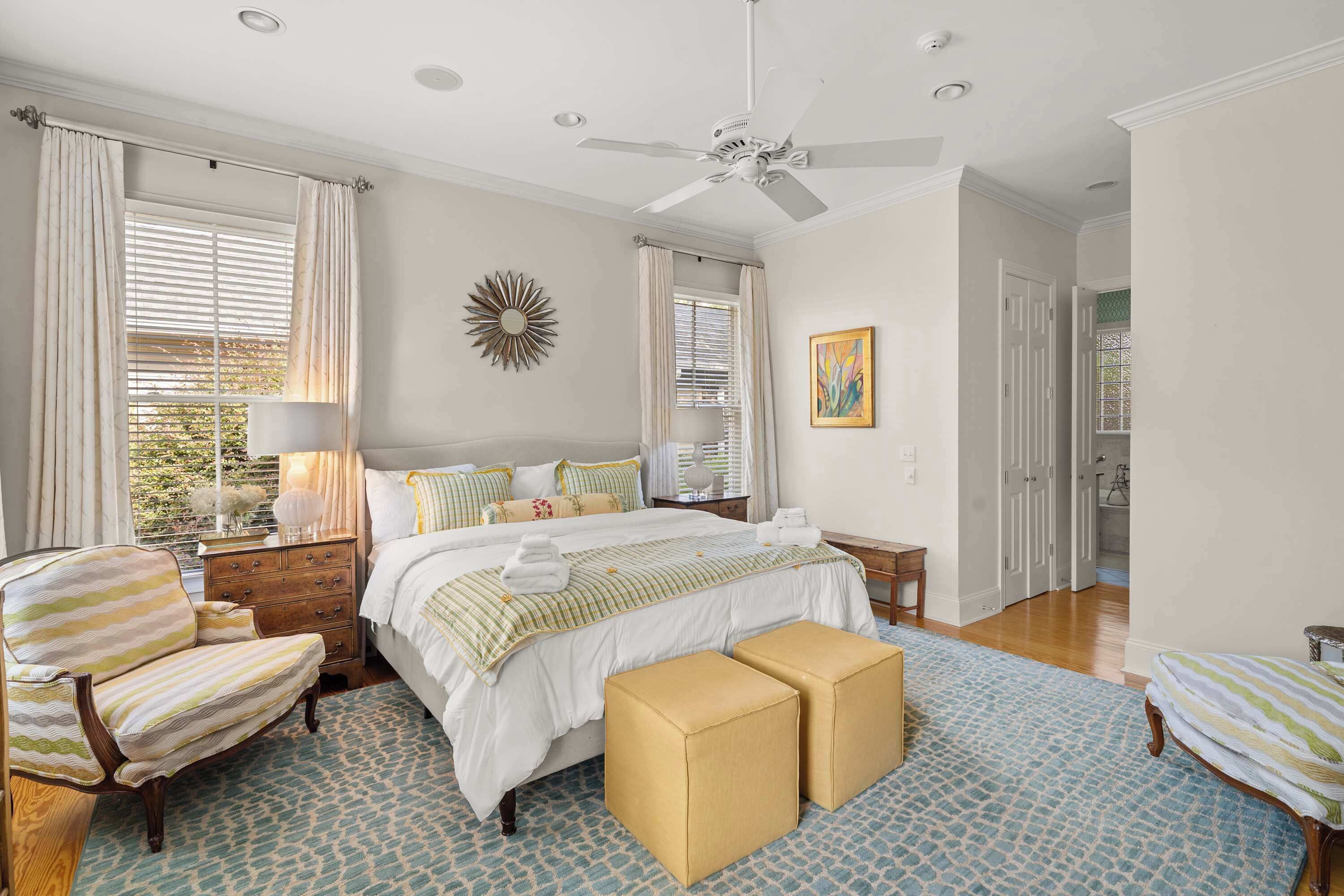 2 bedrooms, iron/ironing board, WiFi (free)