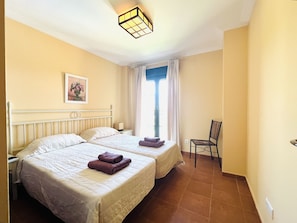 Iron/ironing board, free WiFi, bed sheets - Pool View • Golf Apartment • GRA01 (Isla Canela)