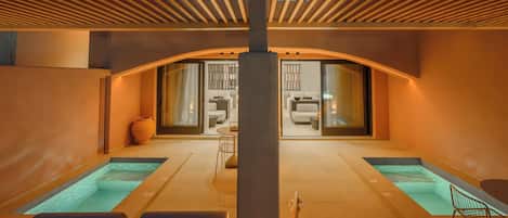 Deluxe Suite with Sunrise View and Hot Tub | Terraza o patio