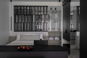 Honeymoon suite | Een kluis op de kamer, geluiddichte muren, een strijkplank/strijkijzer