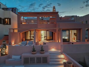 Terrace/patio - Thianne Luxury Suites (Santorini)