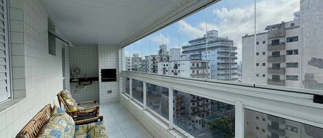 Basic Apartment | Interior