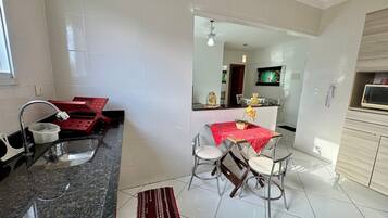 Apartemen Basic | Tempat makan