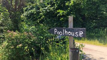 Apartment, 1 Bedroom, Patio | Property grounds