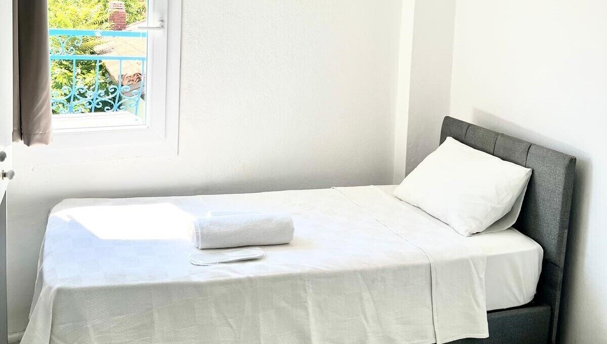 Standard Single Room, Garden View