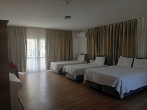 Twin Room, Balcony | Free WiFi - A Hotel  (çeşme)