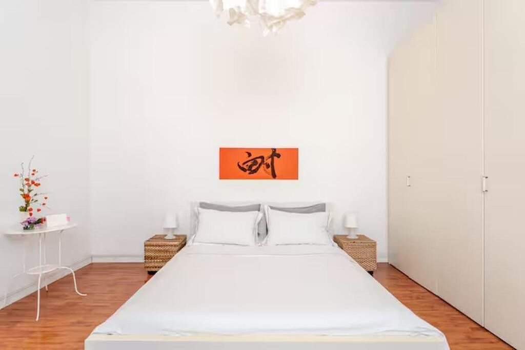 Apartament | Planxa i posts de planxar i wifi gratuïta 