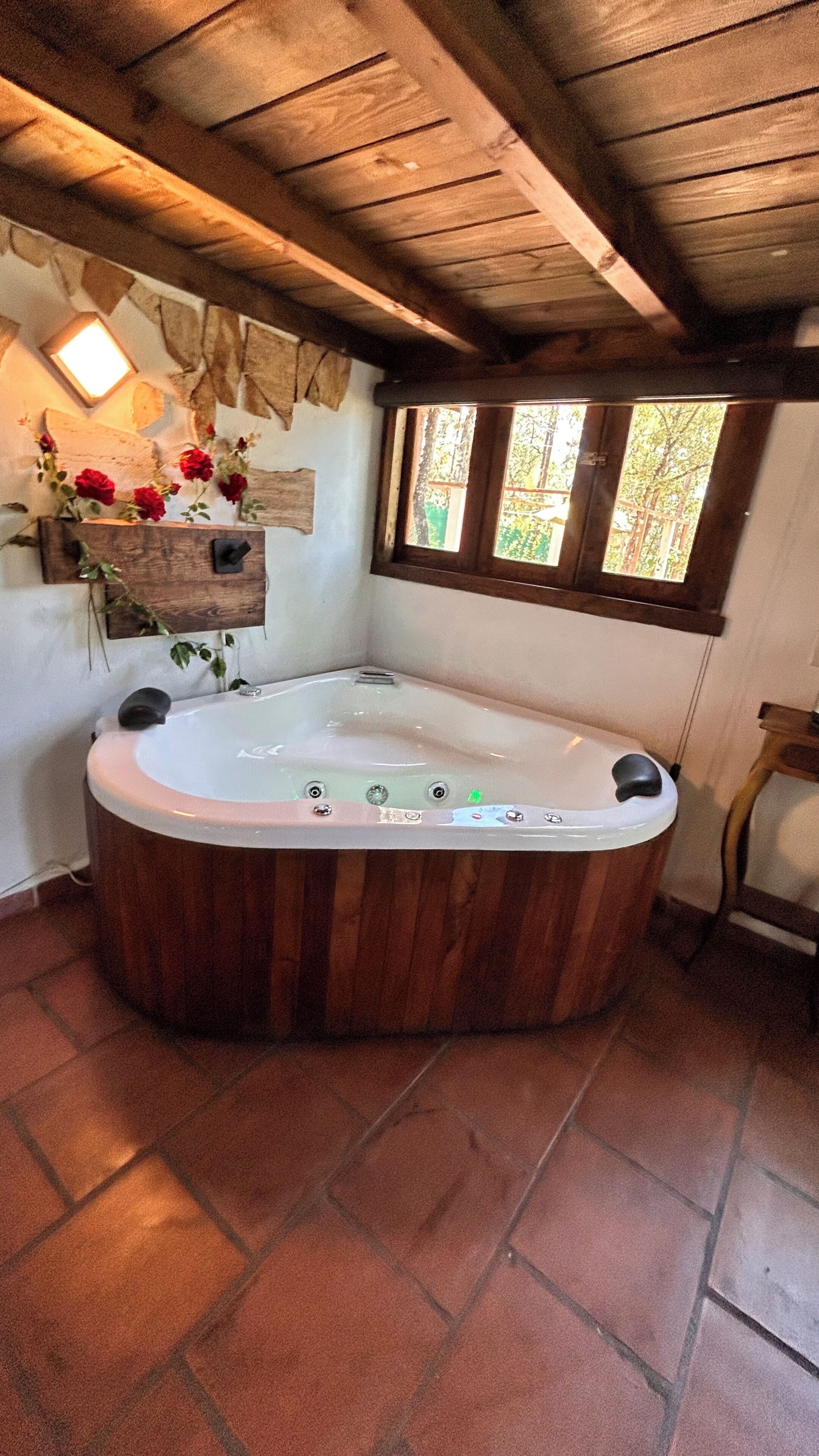 Habitación doble Confort, vista al jardín | Interior