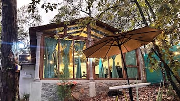 Habitación Deluxe, vista al jardín | Detalle exterior