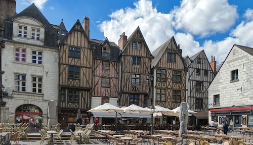 Au cœur des châteaux de la Loire | Accès piscine