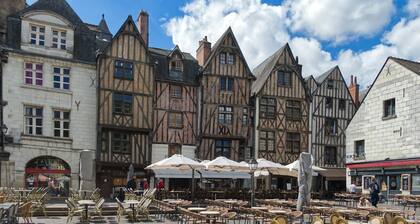 Au cœur des châteaux de la Loire | Accès piscine