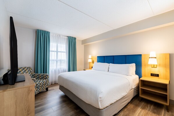 Iron/ironing board, free WiFi, bed sheets