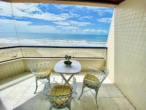 Family Apartment | Outdoor dining - Edifício Paulo Roberto (Praia Grande)