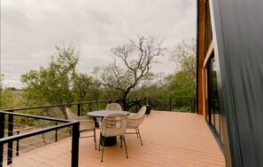 Outdoor dining - NEW | The Pedernales A-Frame (Fredericksburg)
