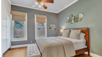 2 bedrooms, iron/ironing board, WiFi, bed sheets