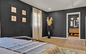 4 quartos, ferros/tábuas de passar roupa, Wi-Fi, roupa de cama