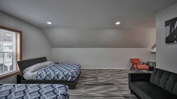 3 bedrooms, internet, bed sheets