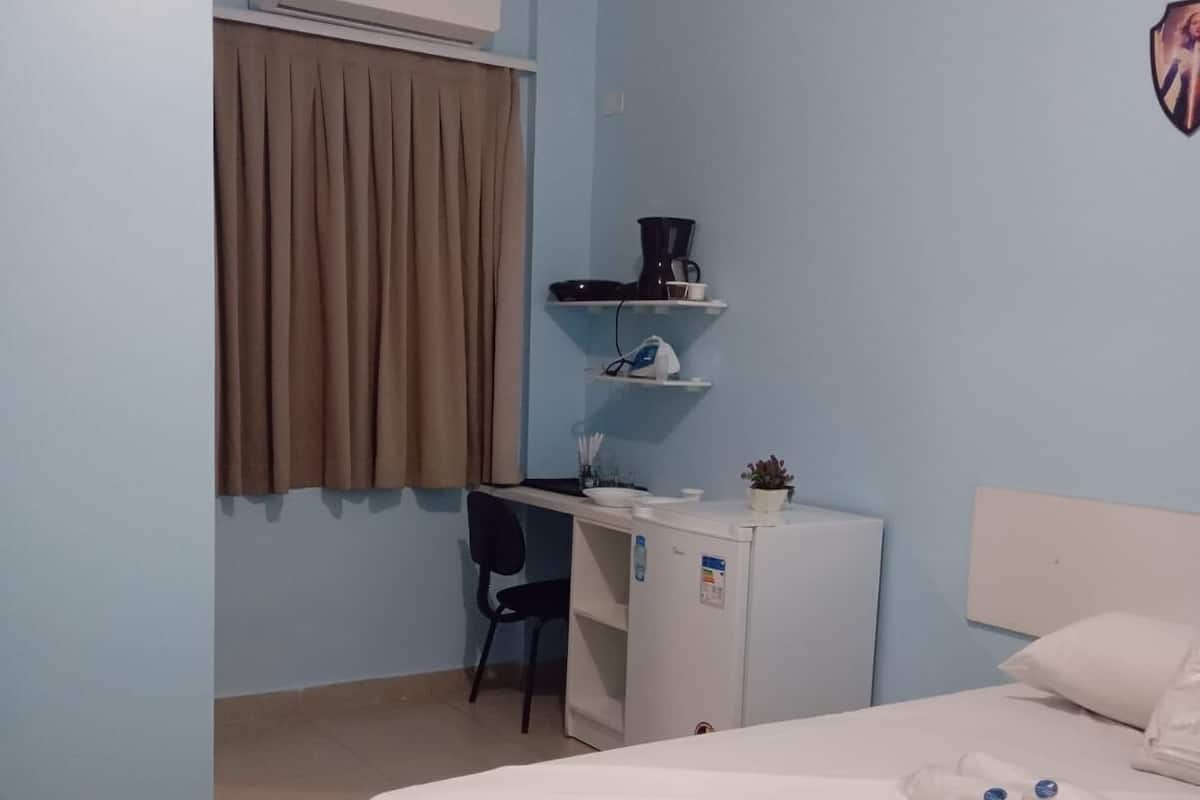 Suite Confort | Bureau, espace de travail pour ordinateurs portables