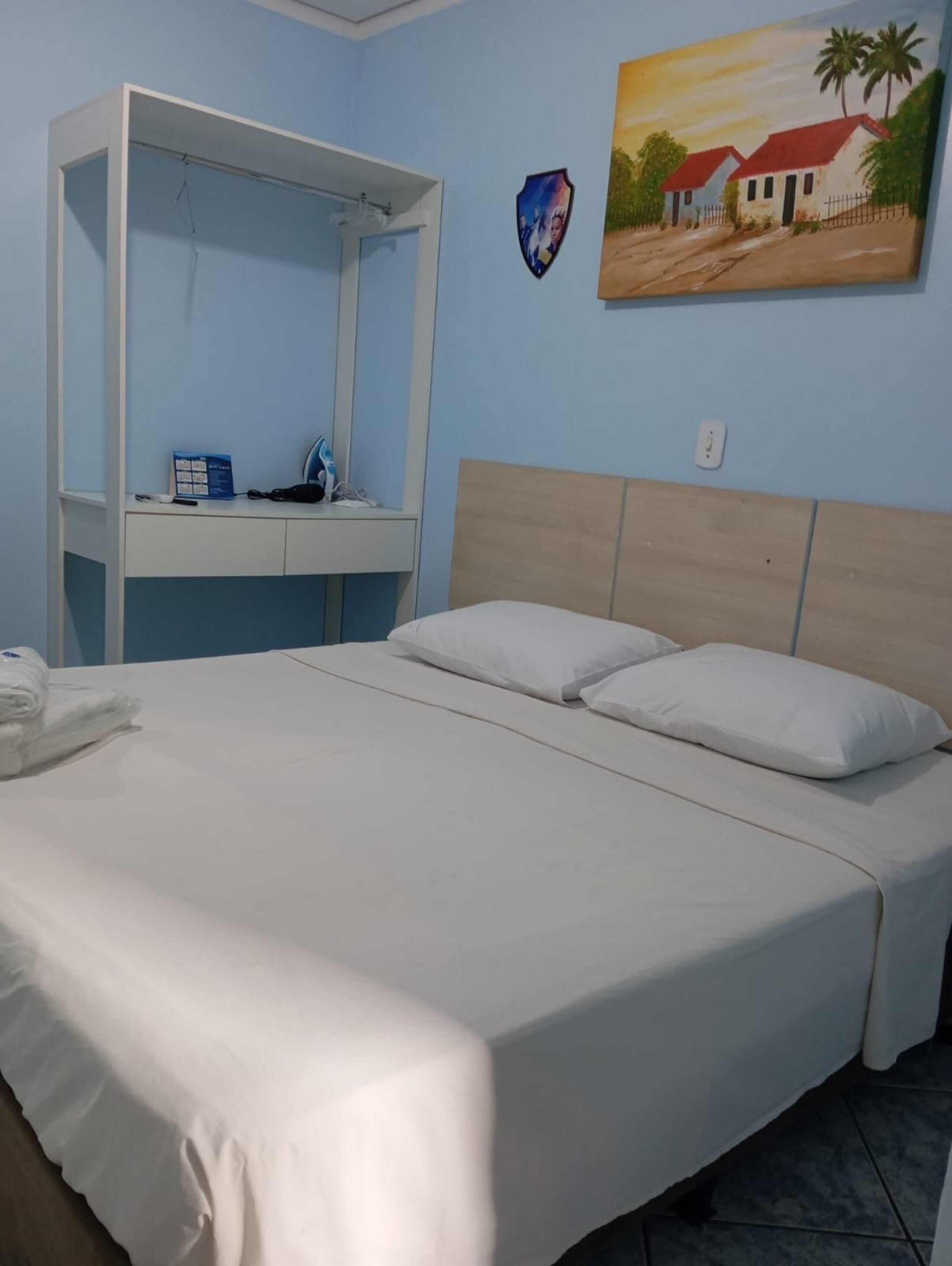 Classic Suite | Desk, laptop workspace, free WiFi, bed sheets