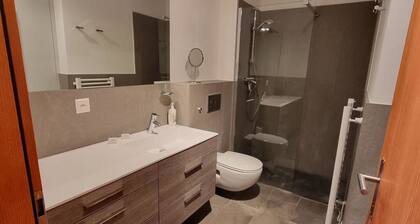 Herrliche Wohnung mit Whirlpool, W-LAN, Klimaanlage, TV, Innenhof, Haustiere erlaubt, Panoramablick