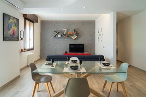 Interior - Emilia Suite Space (Modena)