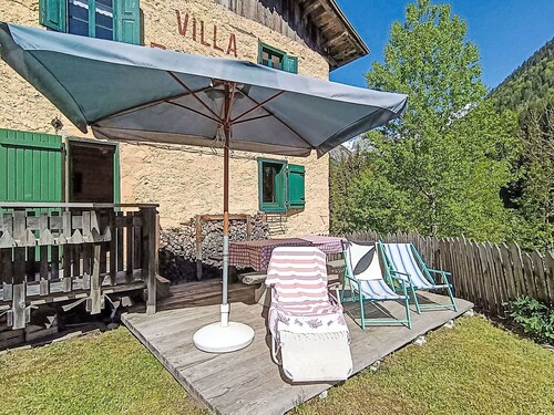 Wonderful private villa for 4 guests with TV, patio and panoramic view