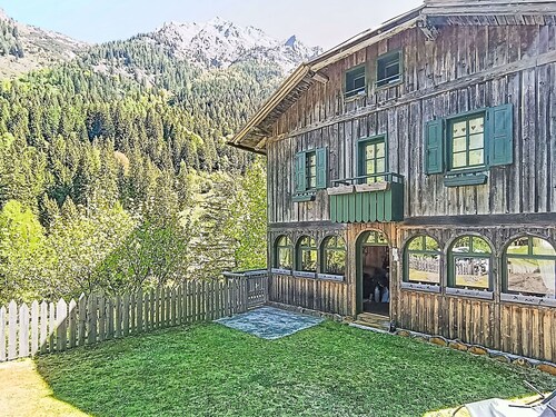 Wonderful private villa for 4 people with TV, patio and panoramic view