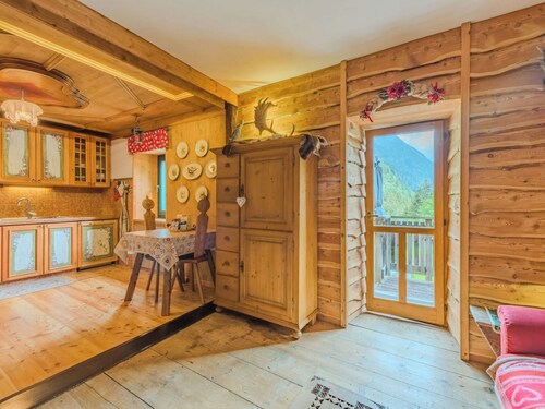 Beautiful private villa for 4 people with TV, patio and panoramic view