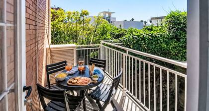 Cosy apartment for 4 people with A/C, WIFI, TV and balcony
