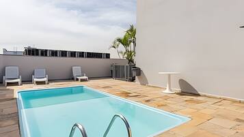 Apartamento superior | Piscina | Piscina externa