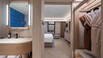 Basic Double Room | Blackout drapes, iron/ironing board, free WiFi